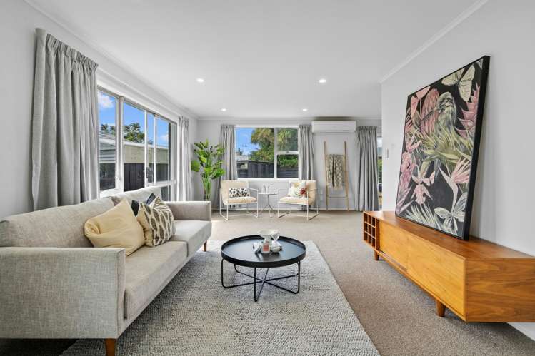 16 Rhonda Avenue Deanwell_11