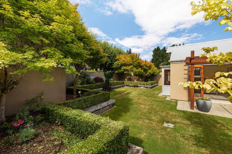 5 Vancouver Drive Queenstown_6