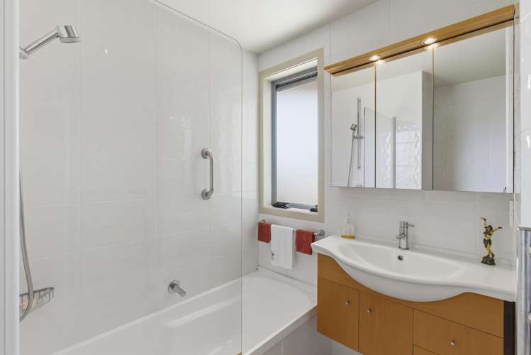 21/4 Seaview Road Paraparaumu Beach_18