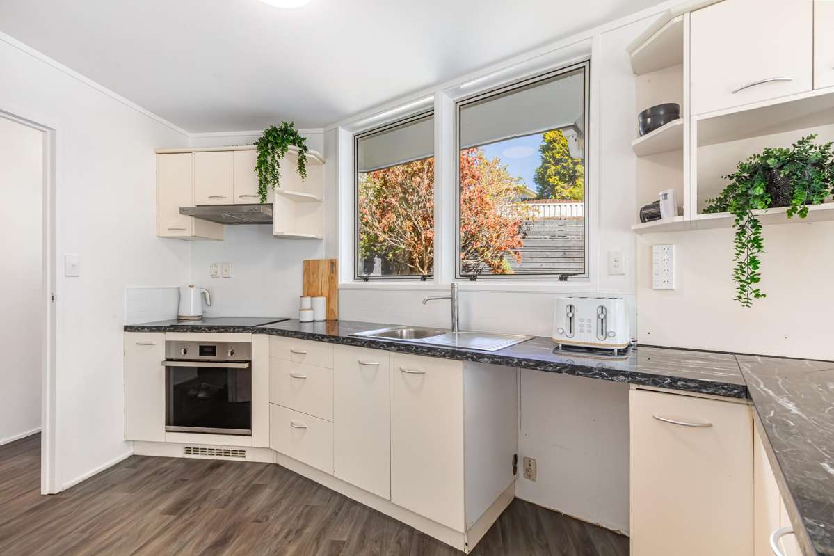 32 Antrim Crescent_5
