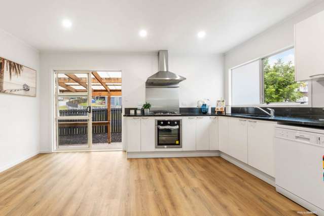 1 Pahi Place West Harbour_4