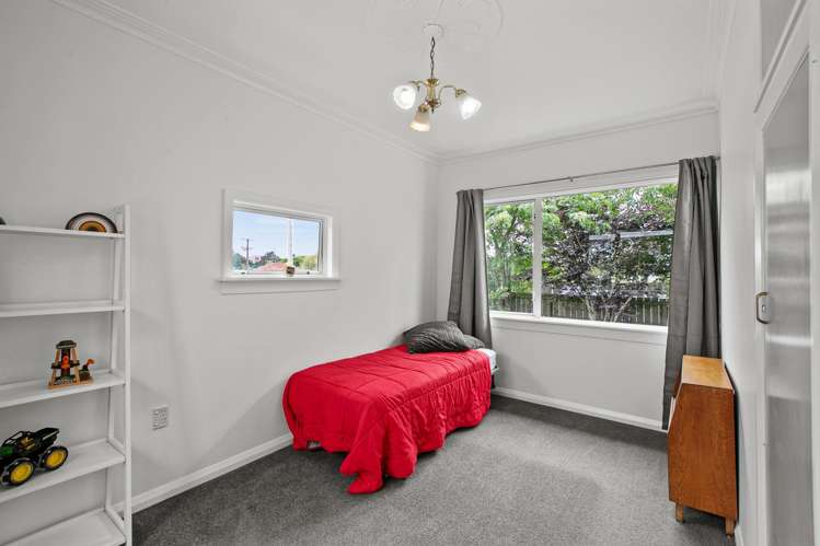 166 Seaview Road Westown_15