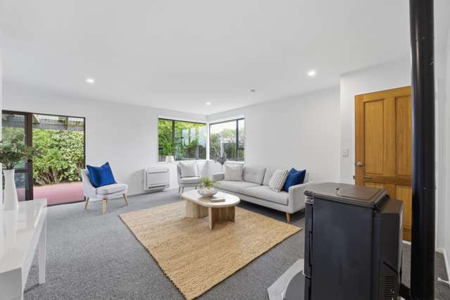 MOVE IN NOW-MOTIVATED ESTATE SAYS SELL!