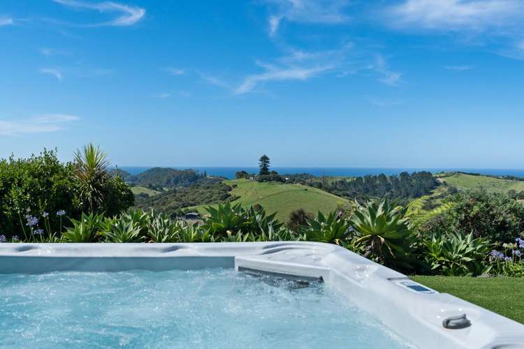 70 Walu Lane Matapouri_16