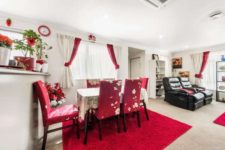 1b Charlenne Close Ranui_4