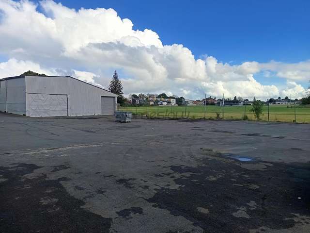 400sqm sealed yard now available