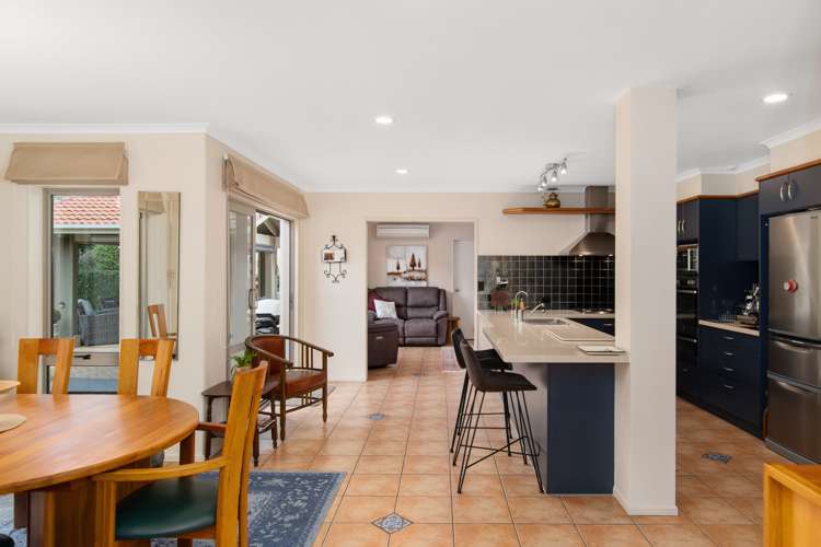 34 Acornia Close Ohauiti_5