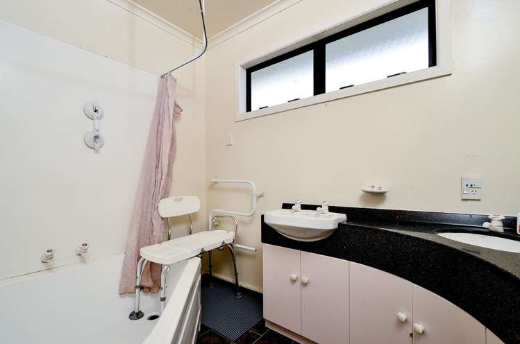 130 Awaroa Road Helensville_7