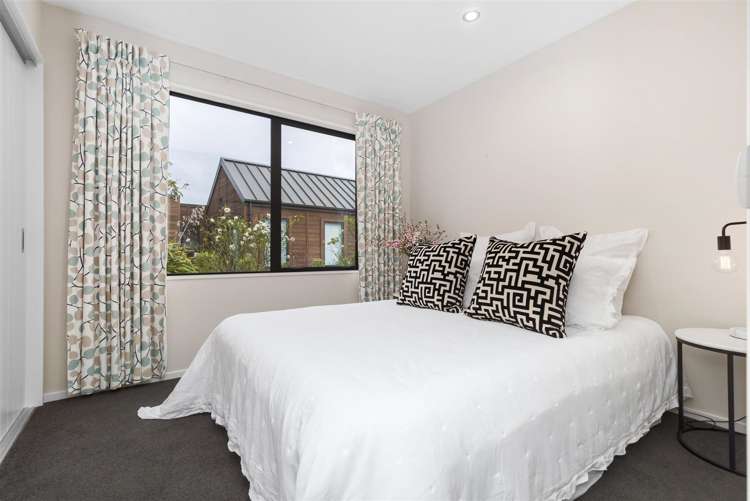 6 Hovingham Court Jacks Point_14