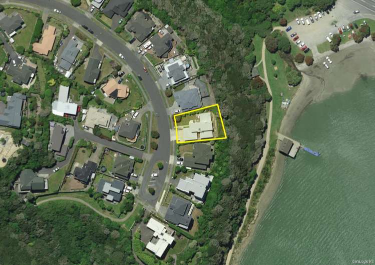 31 Pendennis Point Camborne_34
