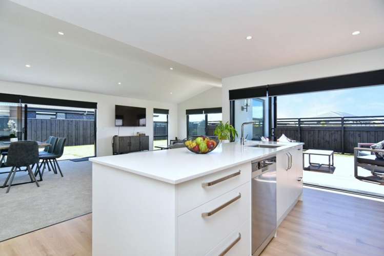 17 Angus Place Rangiora_12