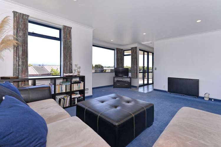 18 Mary Ann Muller Crescent Stoke_10