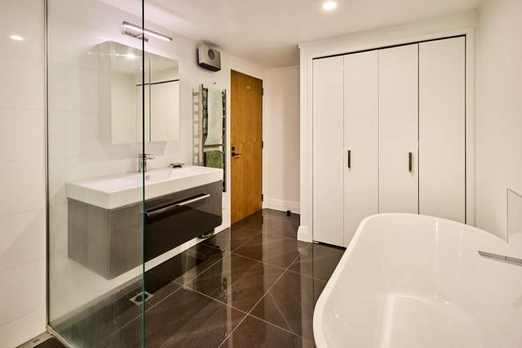 Flat 1/80 Victoria Street Wellington Central_10