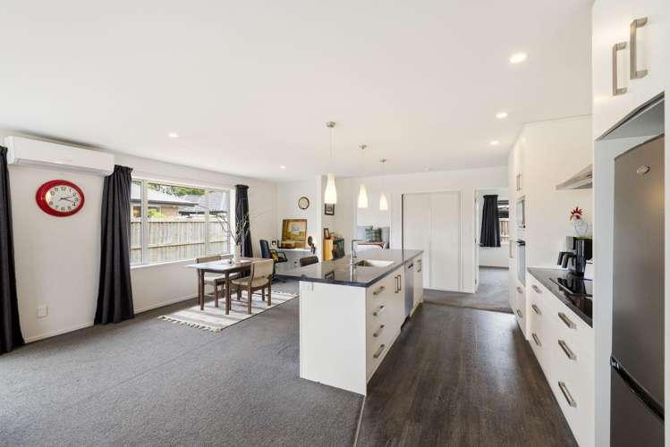 28 Streamside Terrace 1467_4