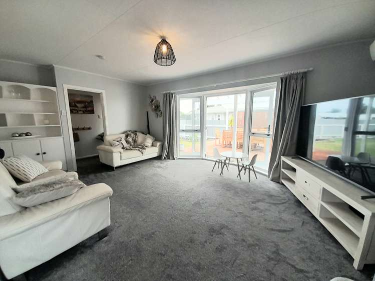 28 Apollo Parade Milson_17