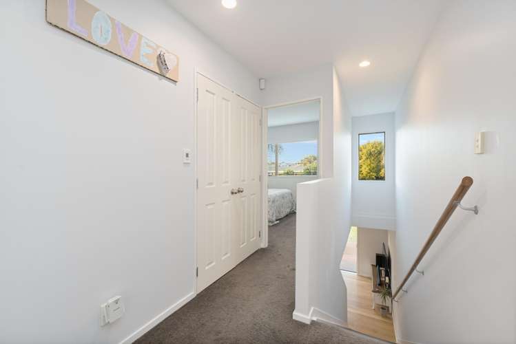 16B Charlenne Close Ranui_18