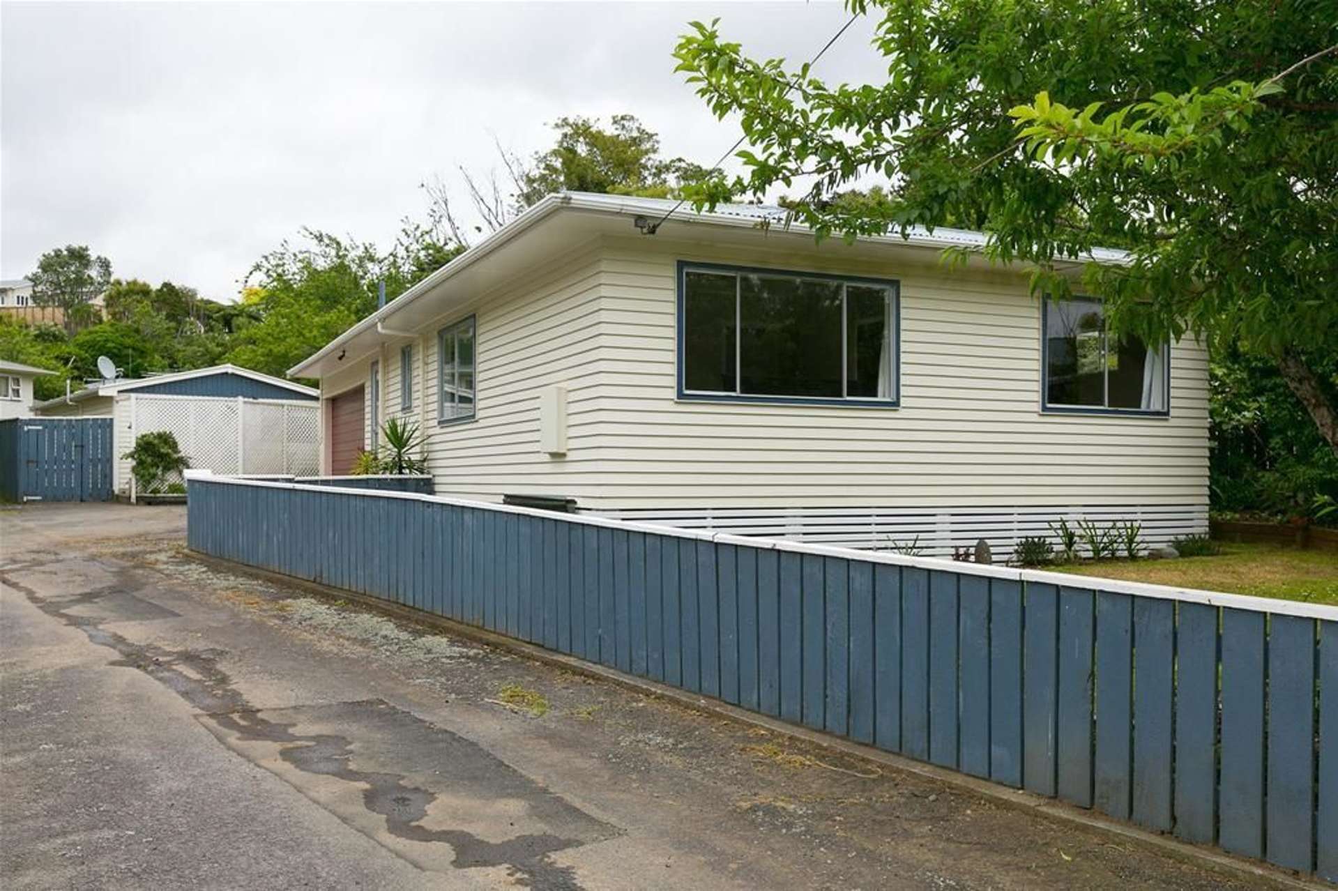 34 Beaumont Crescent Frankleigh Park_0