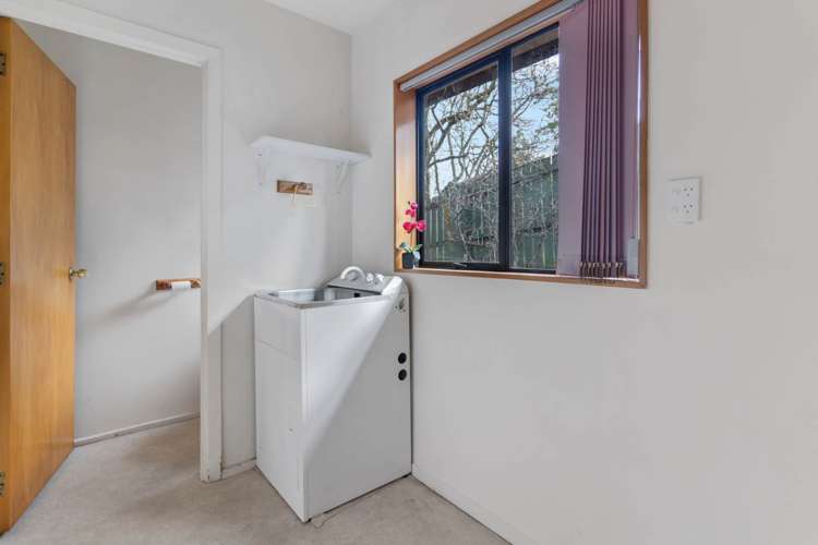 2/6 Eugenia Rise Totara Heights_23