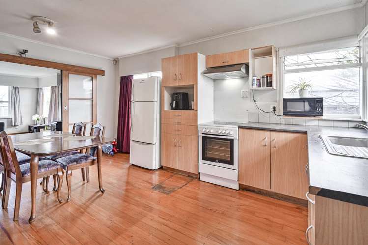 702E Park Road South_4