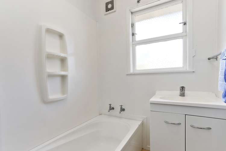 3/53 Shakespeare Road Milford_6