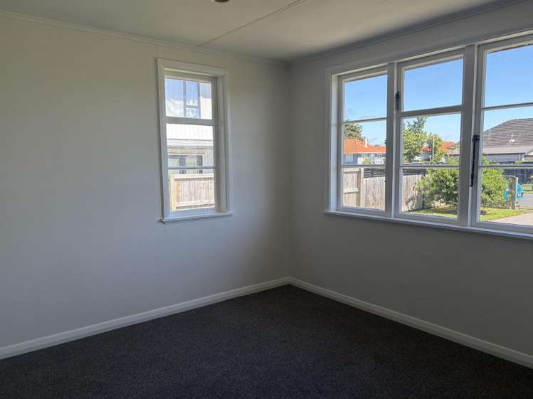 12 Rawlings Street 2738_9