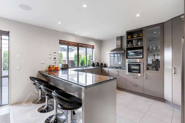 91 Baverstock Road Flat Bush_1