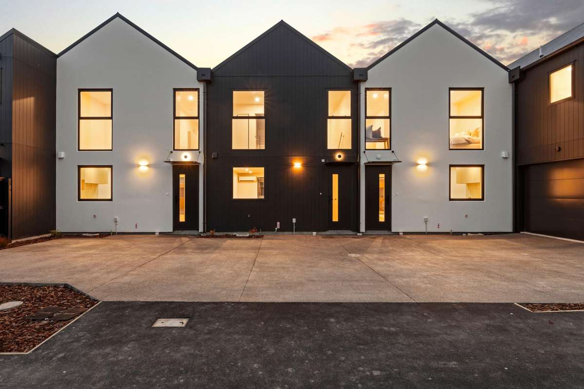 2, 3 & 4/41 Saxon Street_0