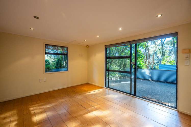 33 Crescent Road East Ostend_24