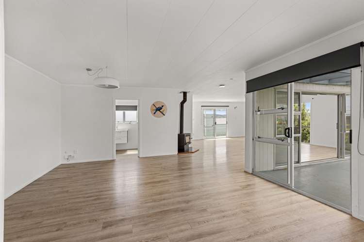 3 Lorenzen Bay Road Raglan_16