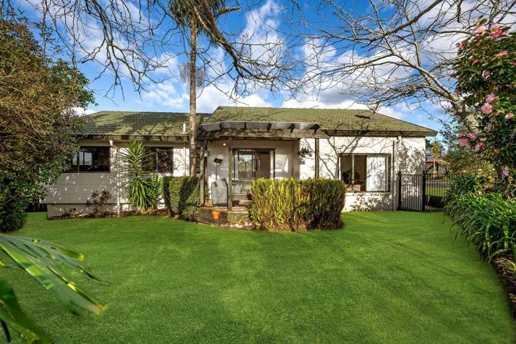 17 Robina Court Pakuranga Heights_1