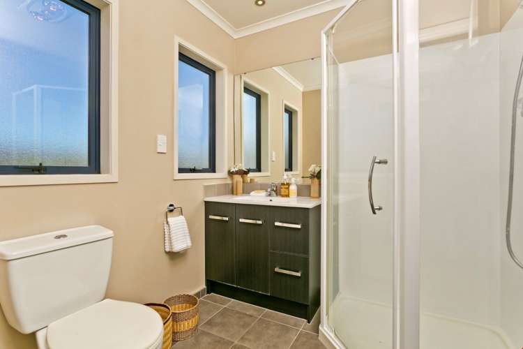 7 Sonoma Crescent Oteha_16