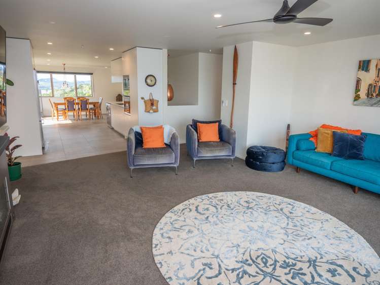 16 Rangikapiti Road Coopers Beach_7