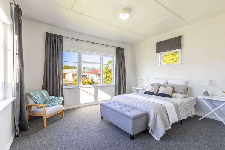 2 Woburn Street Waipukurau_10