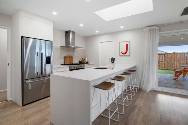 18 Puna Rise Wharewaka_1