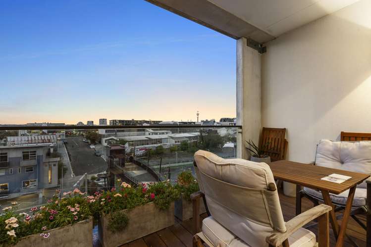 505/11 Fenton Street Eden Terrace_21