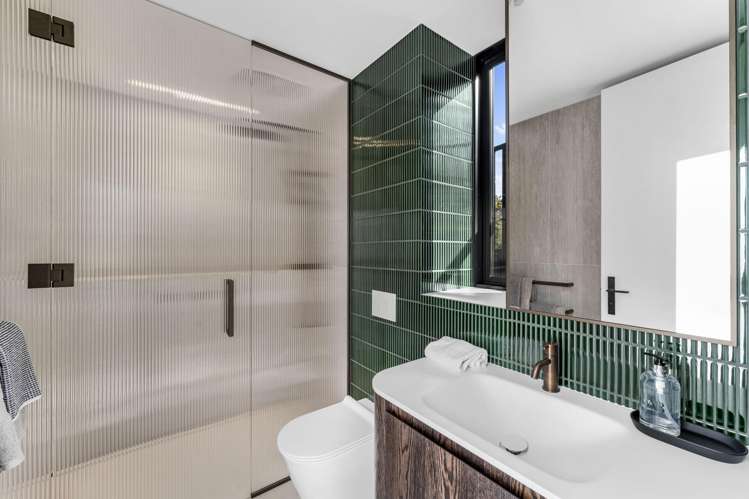 8 Hukanui Crescent Ponsonby_21