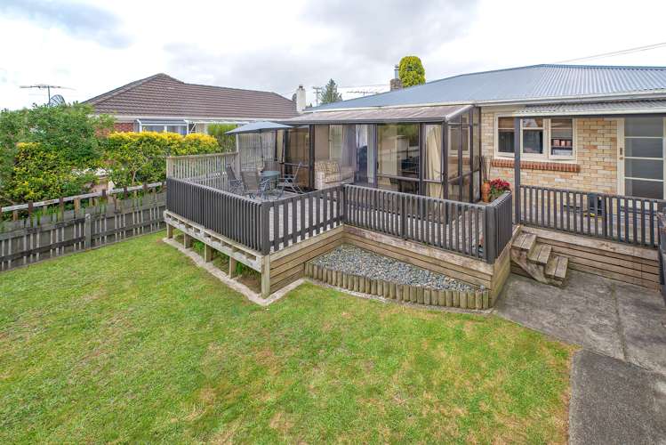 1/42 Grove Road Papakura_6