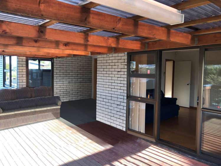 65 Divich Avenue Te Atatu South_1