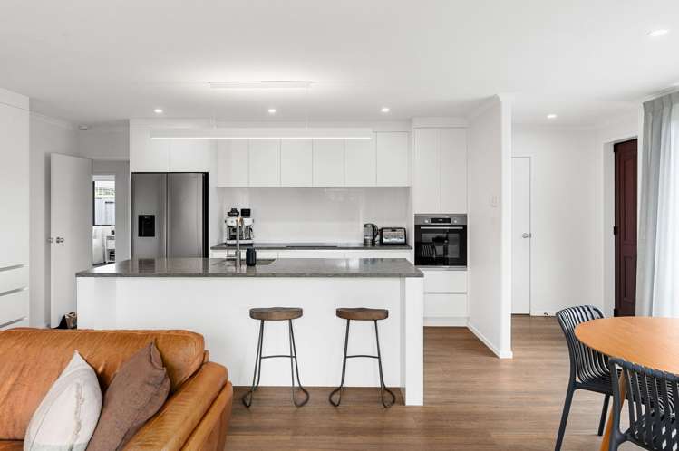 8 Parkside Drive Huntington_2