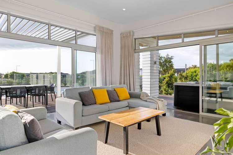 1 Alan Livingston Drive Cambridge_8