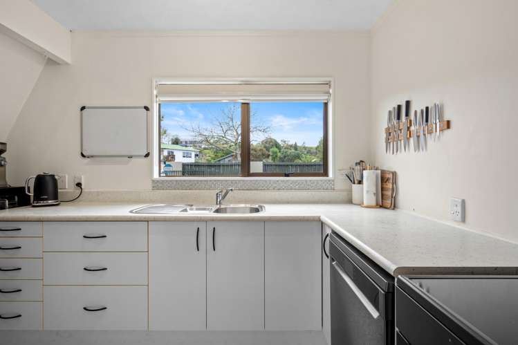 12 Eureka Place Parahaki_14