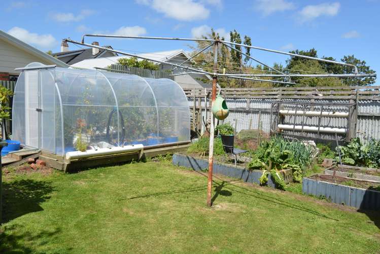 61 Louisa Street Gladstone_23