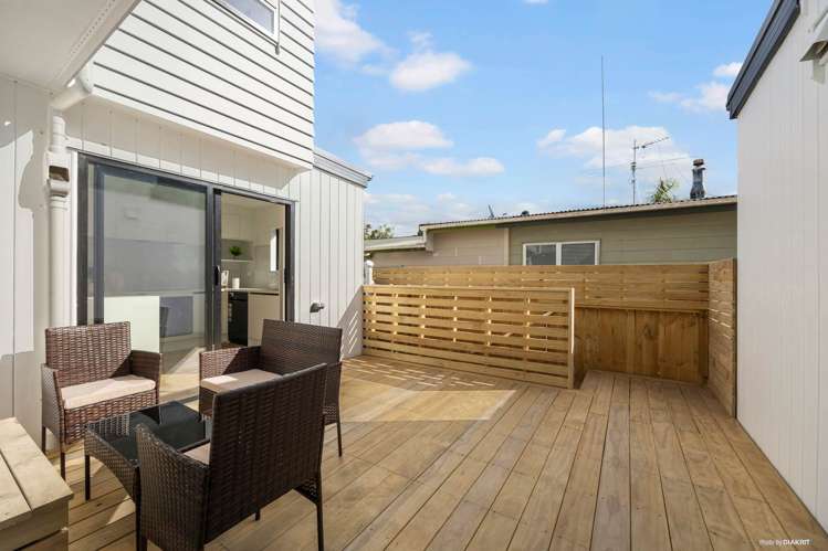 5b John F Kennedy Place Glen Eden_18