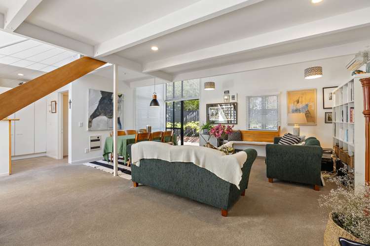 5/140 Office Road Merivale_6