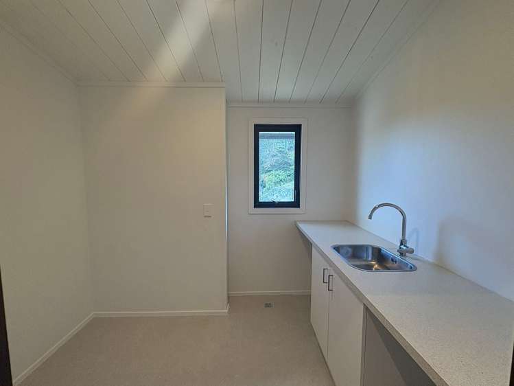 22 Percy Dyett Drive Karori_15