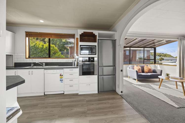 13 Seaview Road Brighton_9