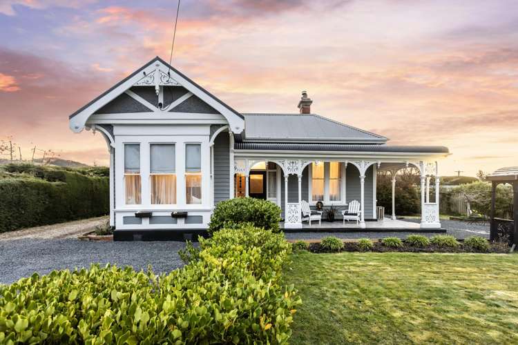 24 Riccarton Road East_0