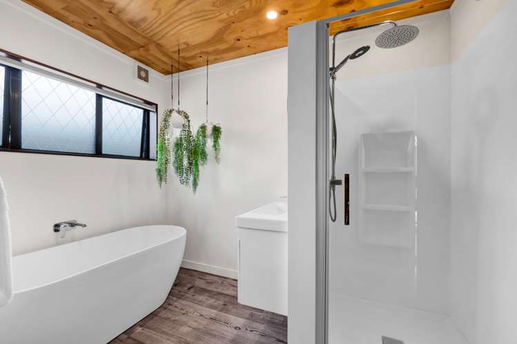 76a Paynters Avenue Strandon_15