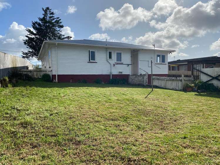 47 Royal View Road Te Atatu South_8