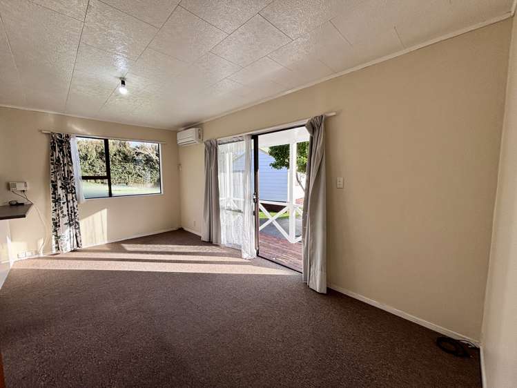 2/45A Mildmay Road Henderson_6